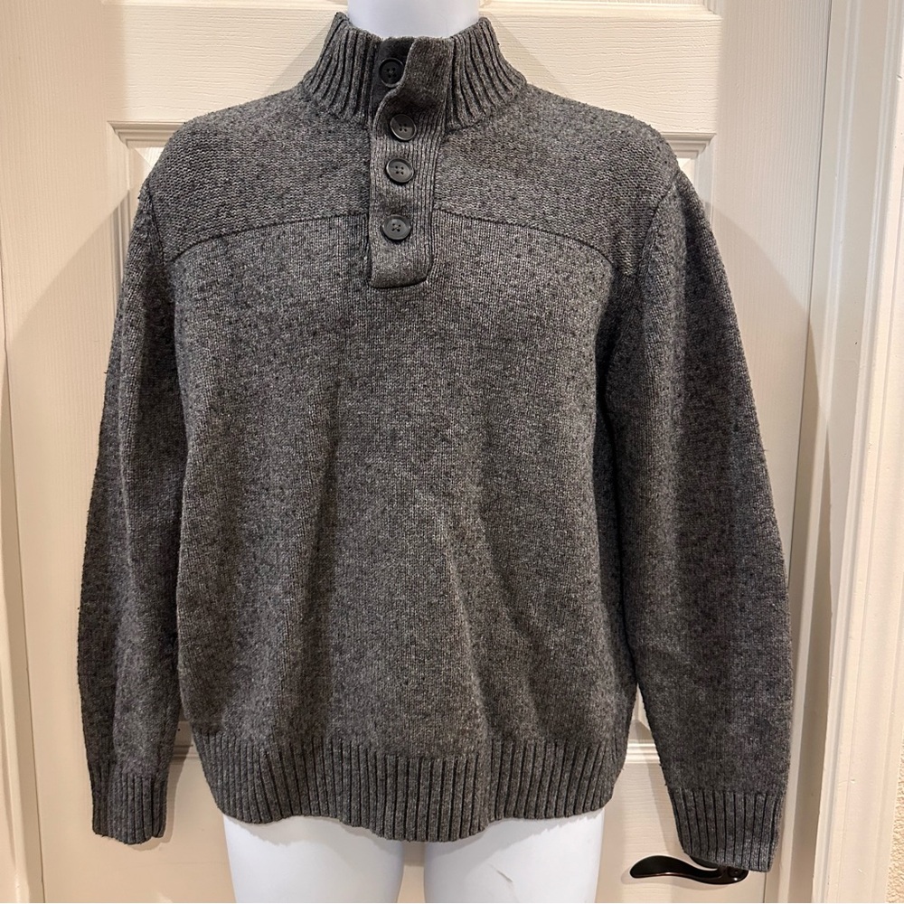 Gray Pullover Sweater Davis & Squire 1/4 Button Size XL